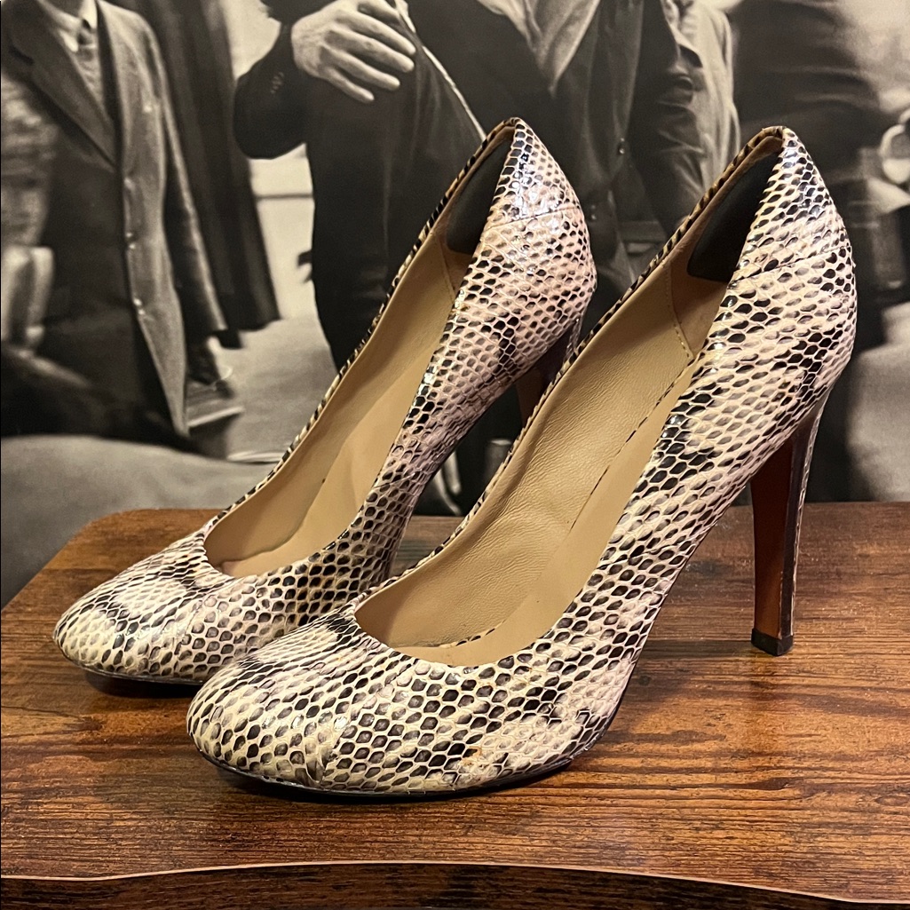 Pour La Victoire Snakeskin Print Heels